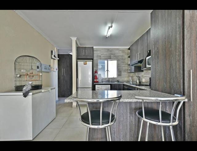 2 BEDROOM APARTMENT FOR SALE IN MULBARTON